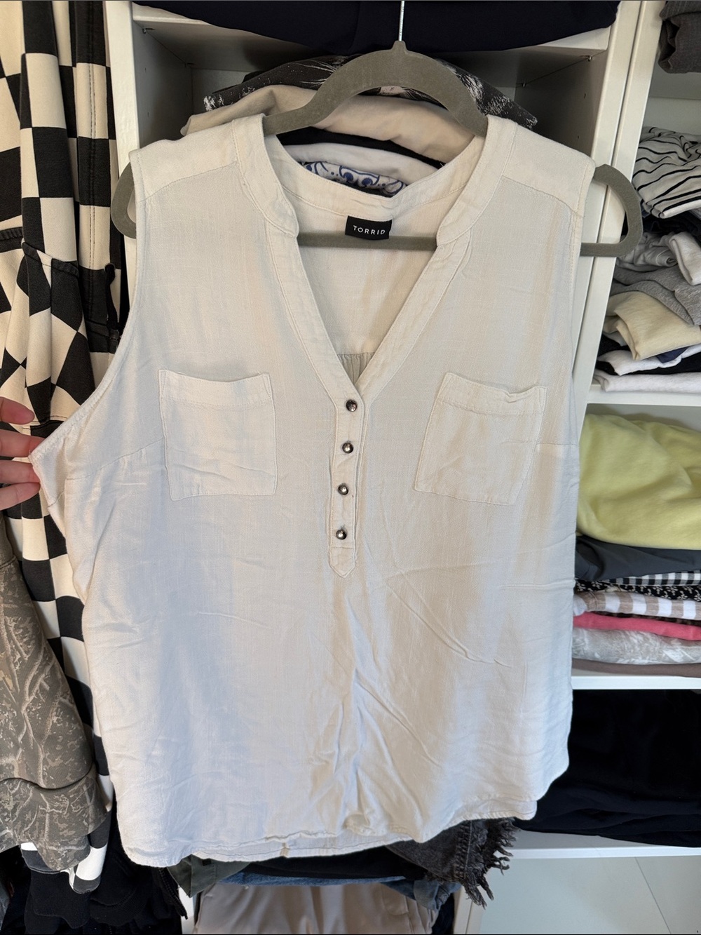 torrid Cream Sleeveless V-Neck Henley Tank with Front Pockets